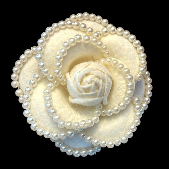 Handmade Pearl Trim Pin Brooch Hair Clip - Picture 6 of 11